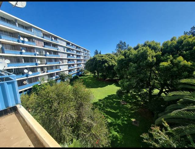 2 BEDROOM APARTMENT FOR SALE IN ARCON PARK